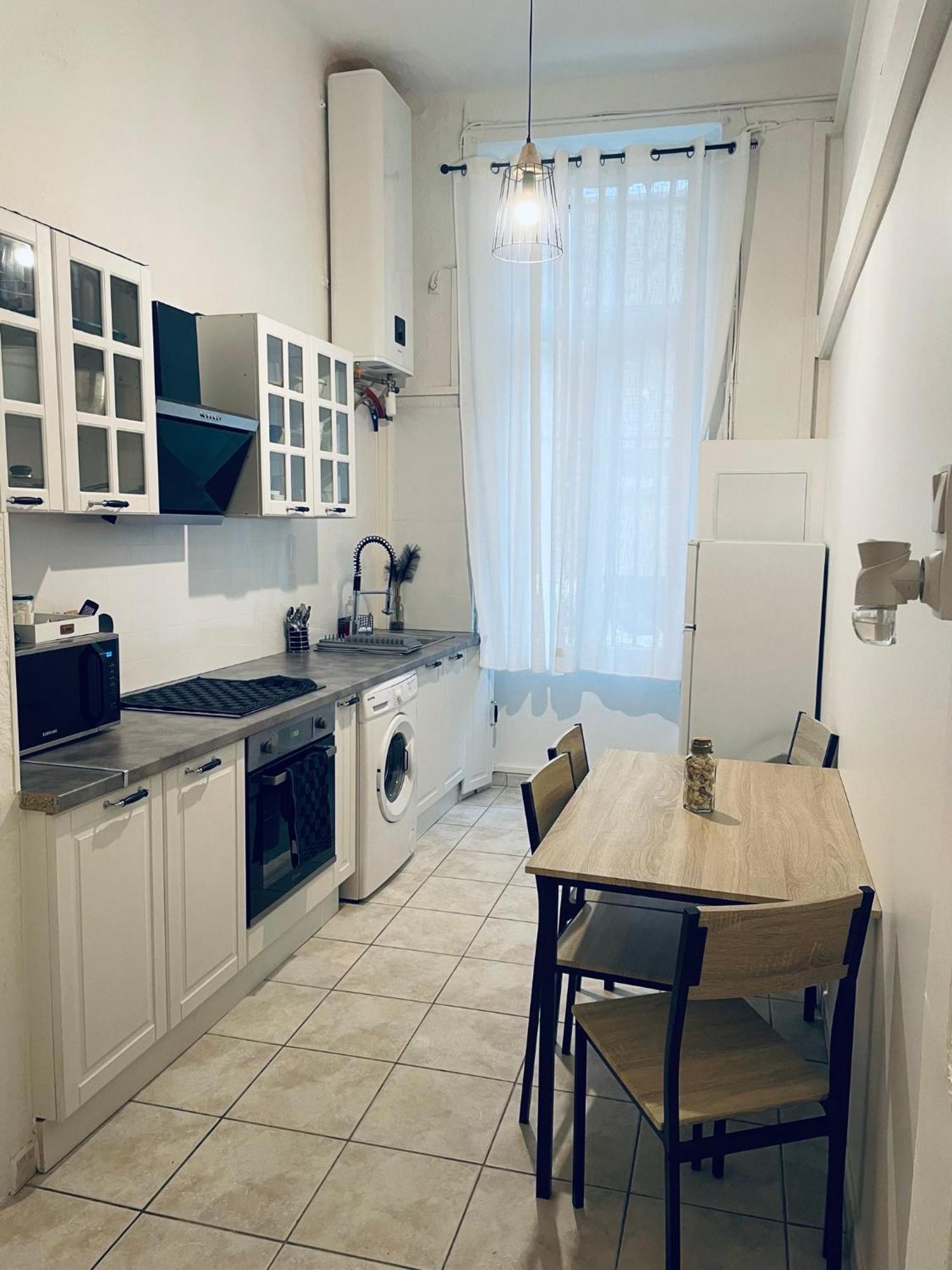 Appartement Authentique Coeur De Ville Sète Exterior foto